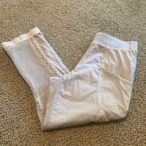 XCVI Capri Gray Pants Size XS in Like New Condition